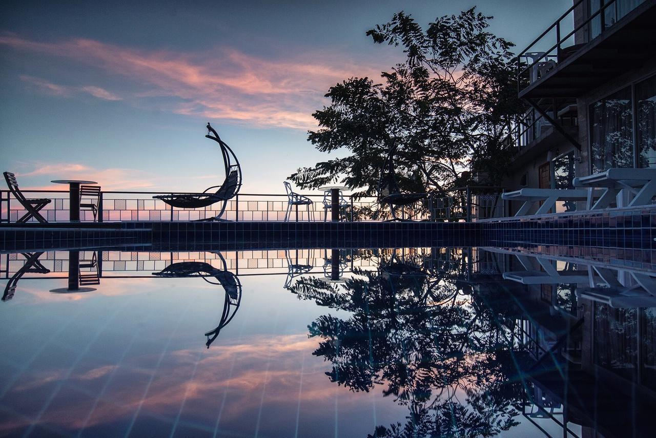 The Resort Angel Hill Ban Khanan Chit Ngoại thất bức ảnh